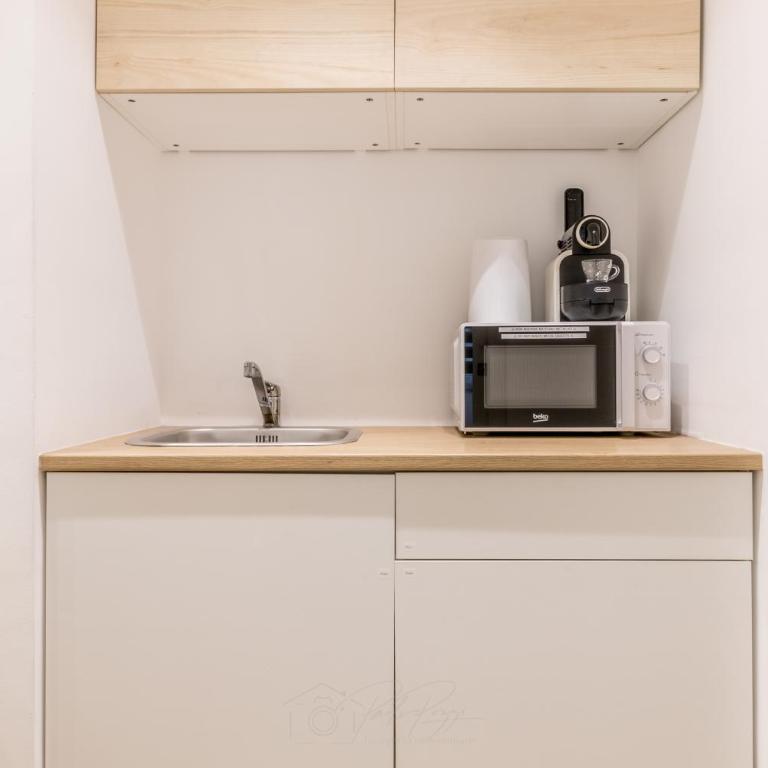 Umberto Central Suite 2 min to Termini & Metro - Appartamento con 2 Camere da Letto - 17