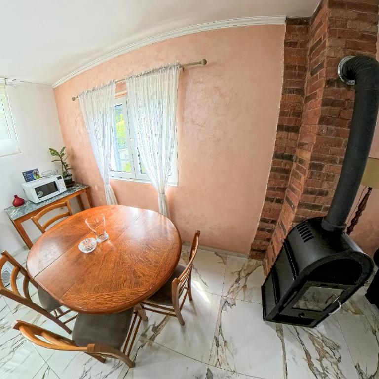 Tivat Garden Apartments - Near Airport & Beach, Quiet Stay - Two-Bedroom Apartment - 22