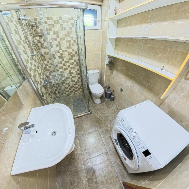 Tivat Garden Apartments - Near Airport & Beach, Quiet Stay - Two-Bedroom Apartment - 23