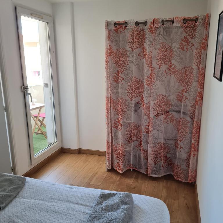 Appartement T2 proche gare et centre ville - Apartamento de 1 dormitorio - 10