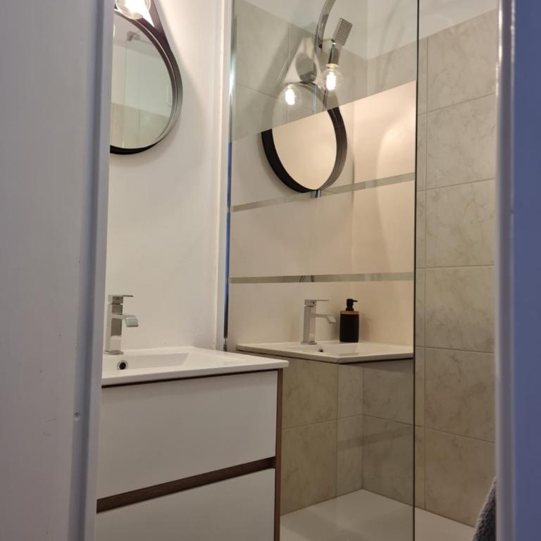Appartement T2 proche gare et centre ville - Apartamento de 1 dormitorio - 4