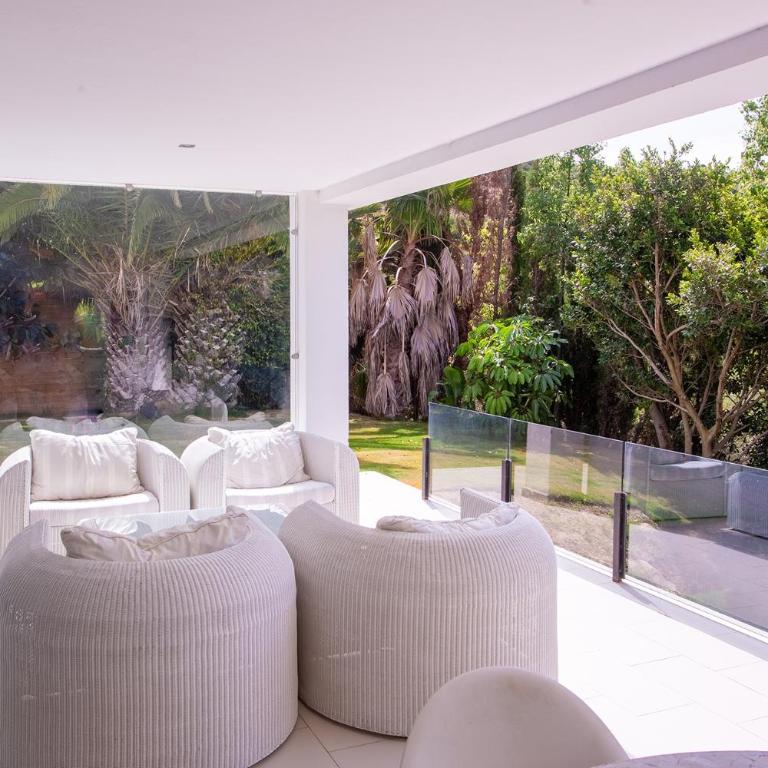 Villas Playa - Three-Bedroom Deluxe Apartment - 16