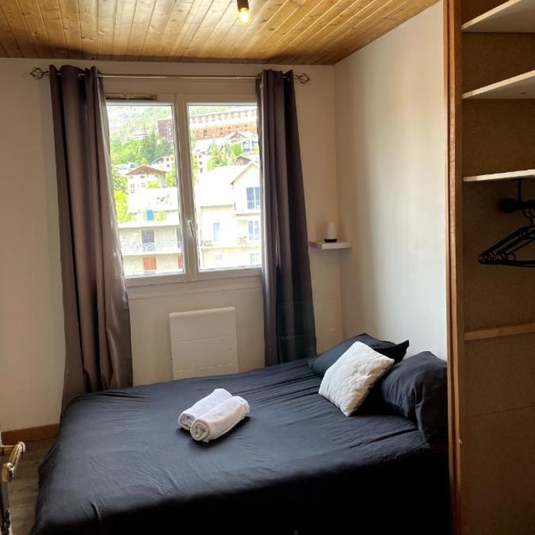 Appt rénové - Balcon montagne - 400m télécabine - Briançon - Appartement 2 Chambres - 8