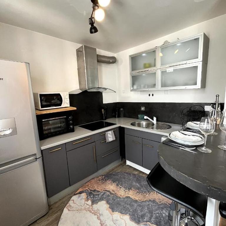 Appt rénové - Balcon montagne - 400m télécabine - Briançon - Appartement 2 Chambres - 4