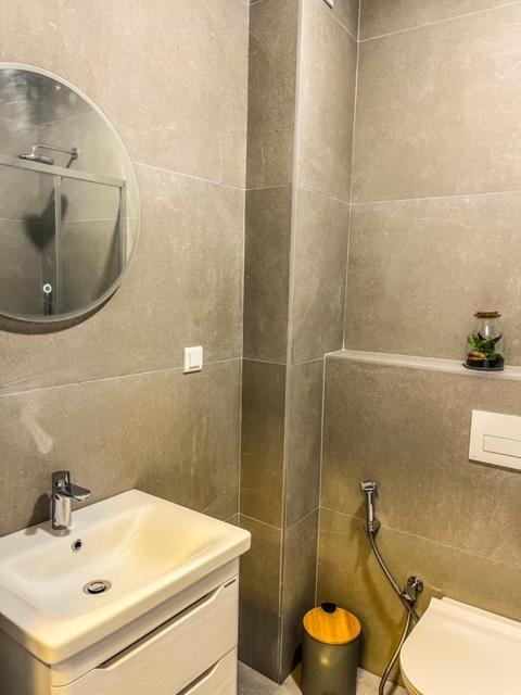 Soho Apartments - Deluks Apartman sa 2 Spavaće Sobe i Pogledom na Vrt - 90