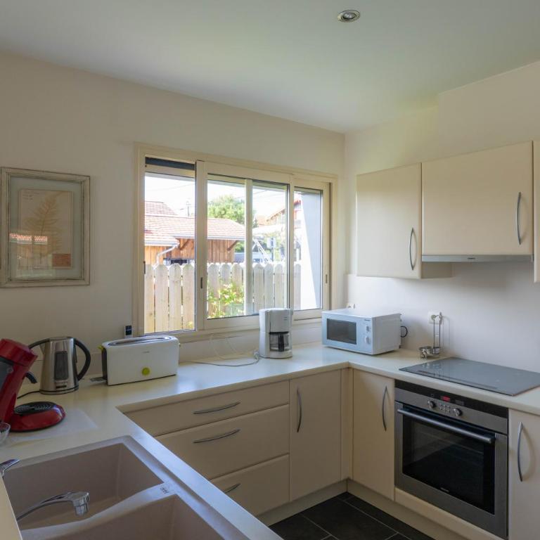 Villa Testerine, à côté du port, à 5 mn des plages - Three-Bedroom Villa - 7