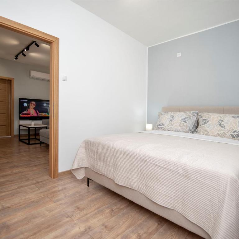 Azzurro Apartments with Swimming pool & Jacuzzi - Apartman sa 1 Spavaćom Sobom - 10
