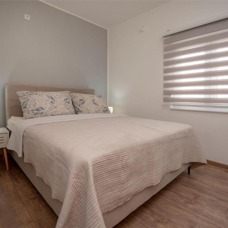 Azzurro Apartments with Swimming pool & Jacuzzi - Apartman sa 1 Spavaćom Sobom - 7