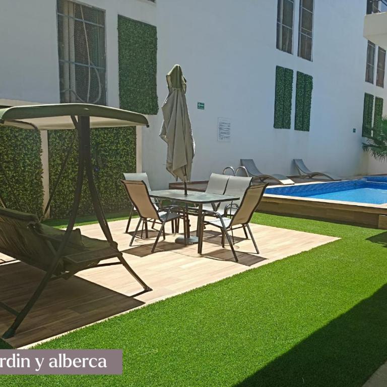Departamento Marina Mazatlán - Two-Bedroom Apartment with Balcony and Terrace - 4
