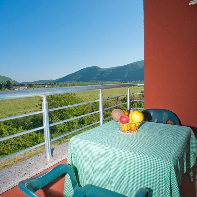 Apartments Gold - Triple Room with Terrace - 8
