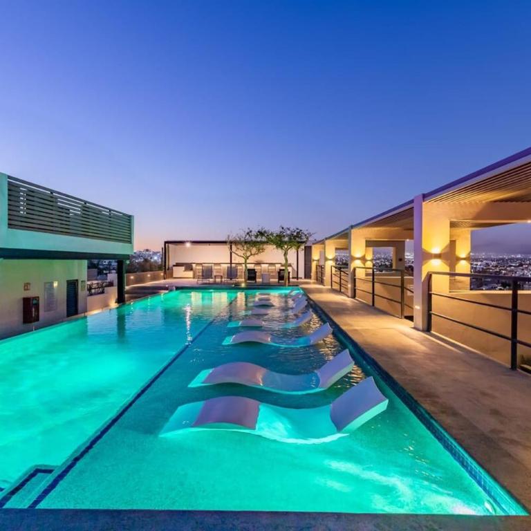 Cabo Penthouse Rooftop Pool Walk to Marina - Apartamento - 1