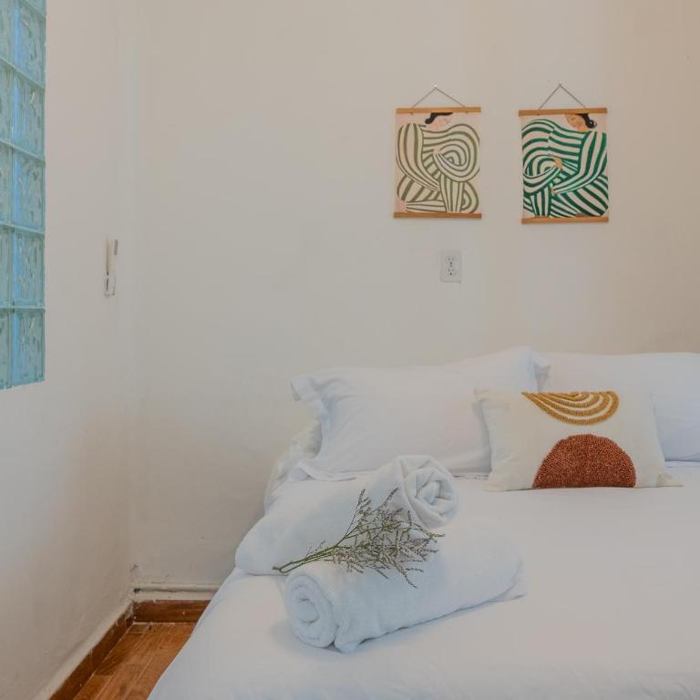 Beautiful 6 BDR Villa with AC in La Condesa - Villa - 22