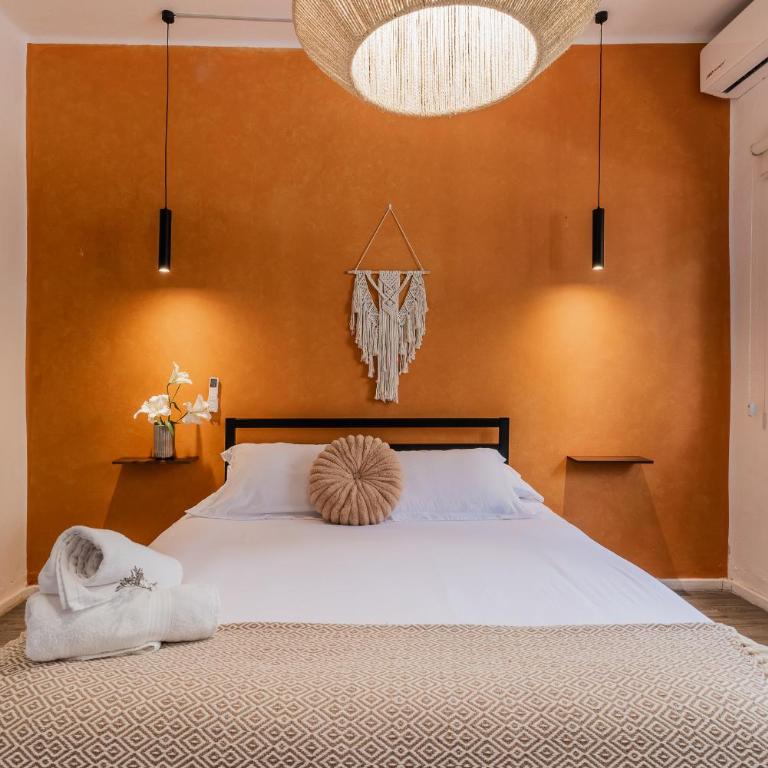 Beautiful 6 BDR Villa with AC in La Condesa - Villa - 5