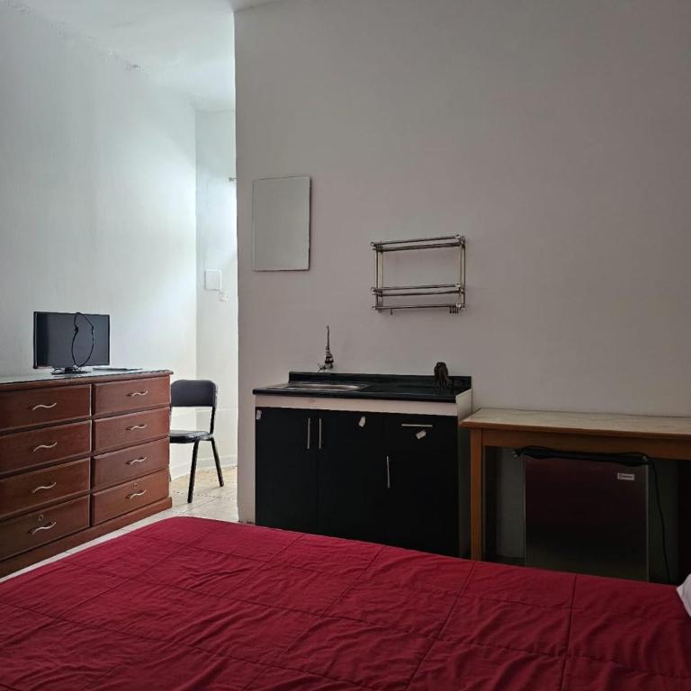 Casa RICARDO PALMA - Habitación Familiar con baño privado - 5