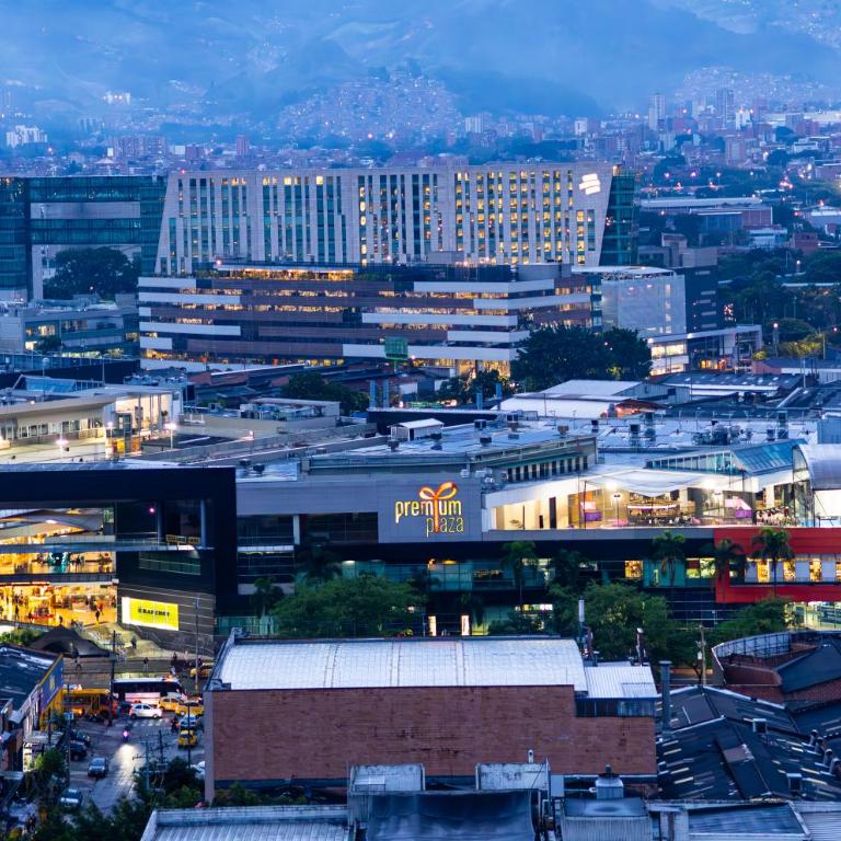 Work & Relax Medellin - Two-Bedroom Apartment - 17