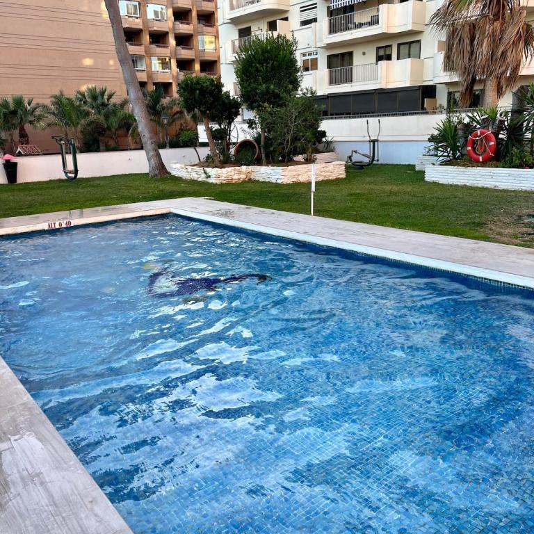 Newly Renovated City & Beach Apartment - Apartamento de 2 dormitorios con balcón y vistas al mar - 8