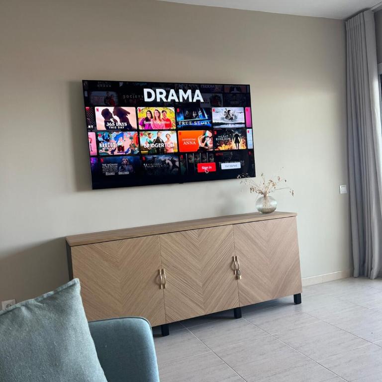 Newly Renovated City & Beach Apartment - Apartamento de 2 dormitorios con balcón y vistas al mar - 13
