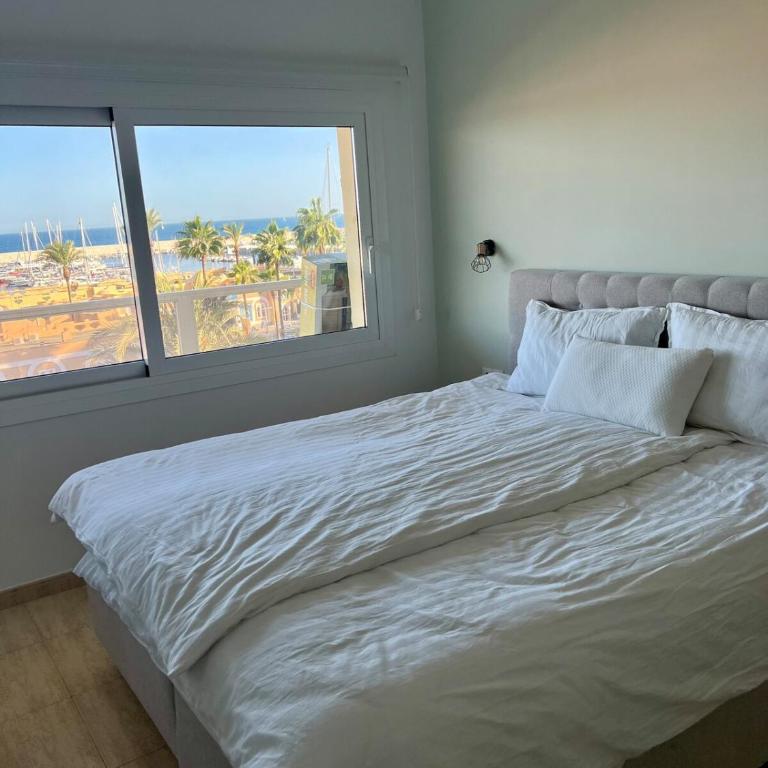 Newly Renovated City & Beach Apartment - Apartamento de 2 dormitorios con balcón y vistas al mar - 5