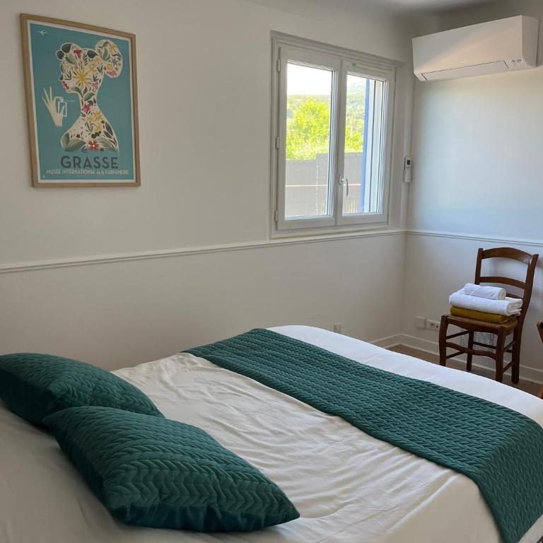 Villa au calme à Grasse avec piscine et spa privée - Villa 3 Chambres - 48