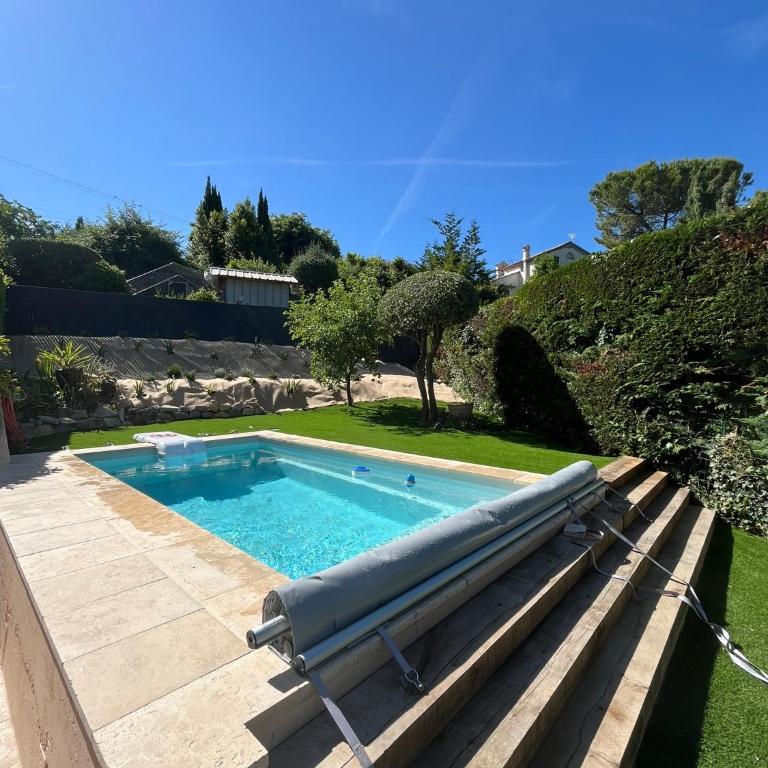 Villa au calme à Grasse avec piscine et spa privée - Villa 3 Chambres - 41
