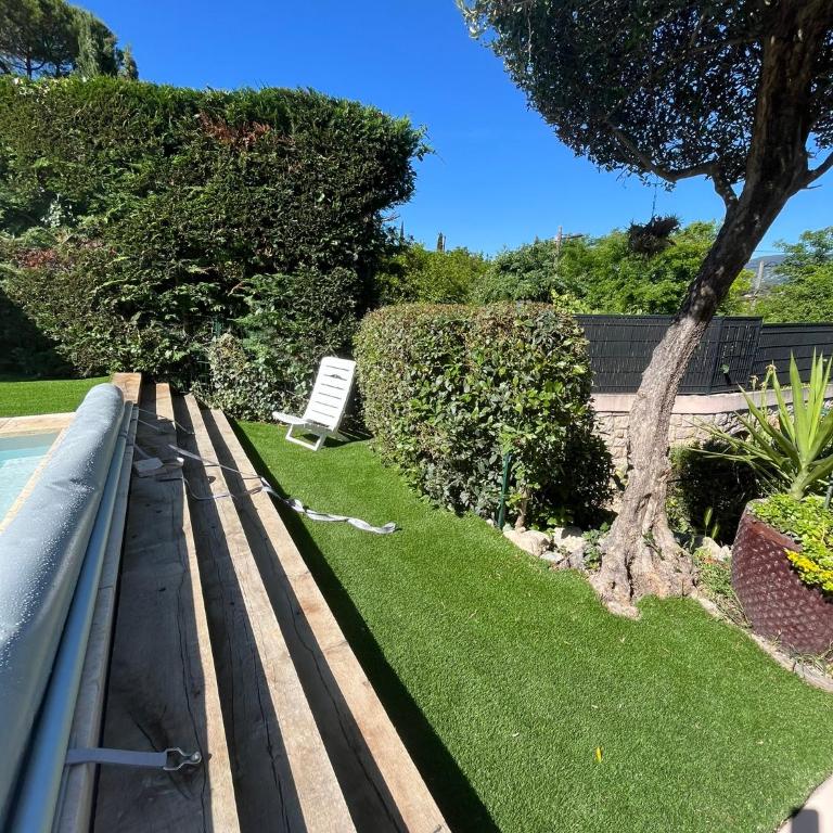 Villa au calme à Grasse avec piscine et spa privée - Villa 3 Chambres - 34