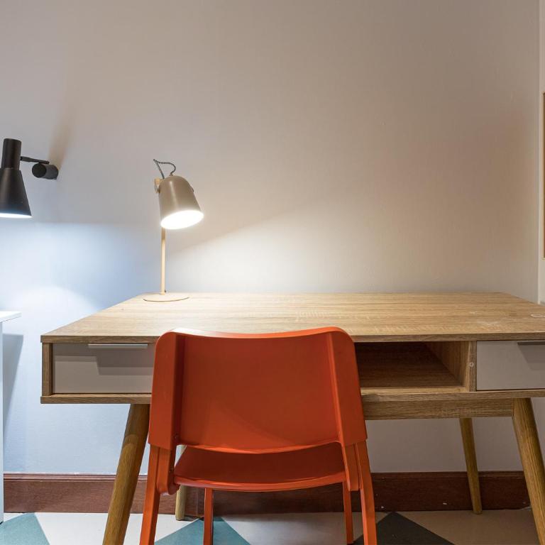 Live it Madrid Gran Vía - Standard Double Room with Shared Bathroom - 9
