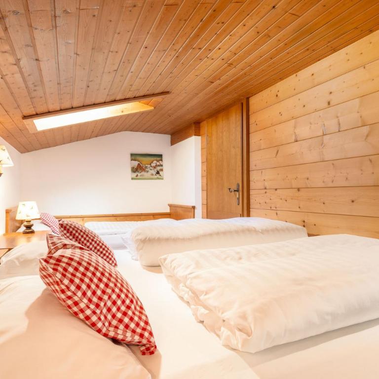 Landhaus Pichler mit Sauna - Apartment mit Balkon - 10