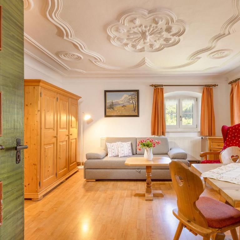 Schwabenbauernhof-Tradition und Moderne erleben - Apartment mit Blick auf die Berge - 2