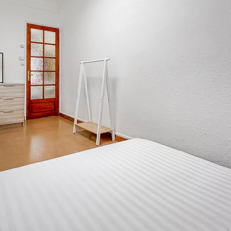 T2, Idéal pour explorer Perpignan à pied - 20 min à pied du centre - Appartement 1 Chambre - 17