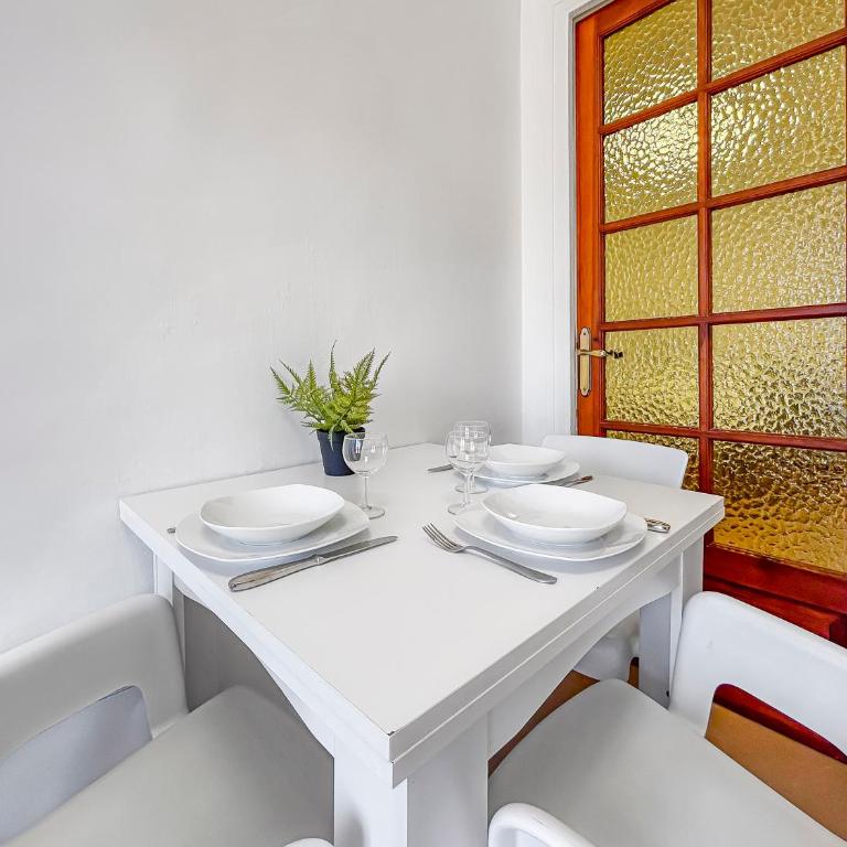 T2, Idéal pour explorer Perpignan à pied - 20 min à pied du centre - Appartement 1 Chambre - 12