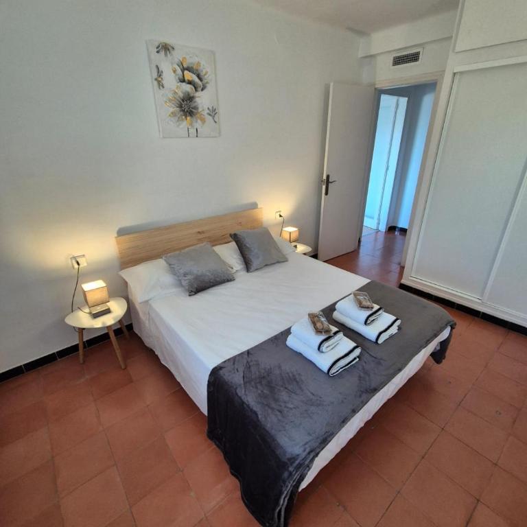 Apartamento Rhodasmar - Three-Bedroom Apartment - 9