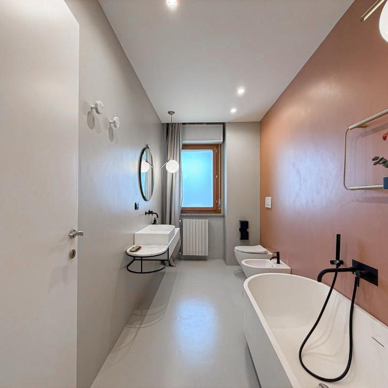 80m2, 7 piano, bilocale con 2 terrazze e 2 bagni - Appartamento con 1 Camera da Letto - 17