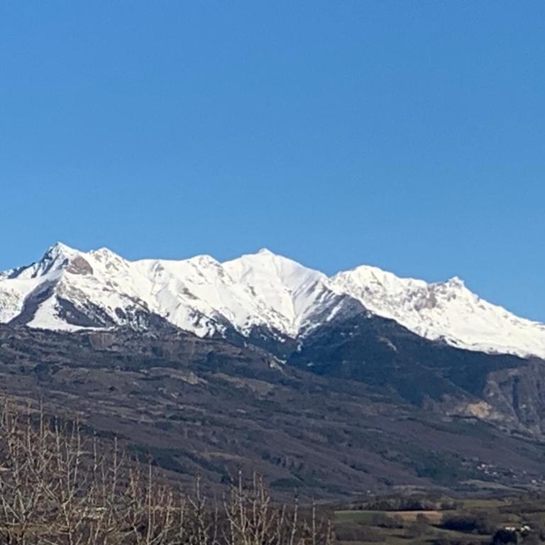 T4 VUE IMPRENABLE montagnes et ville - Apartment with Balcony - 14