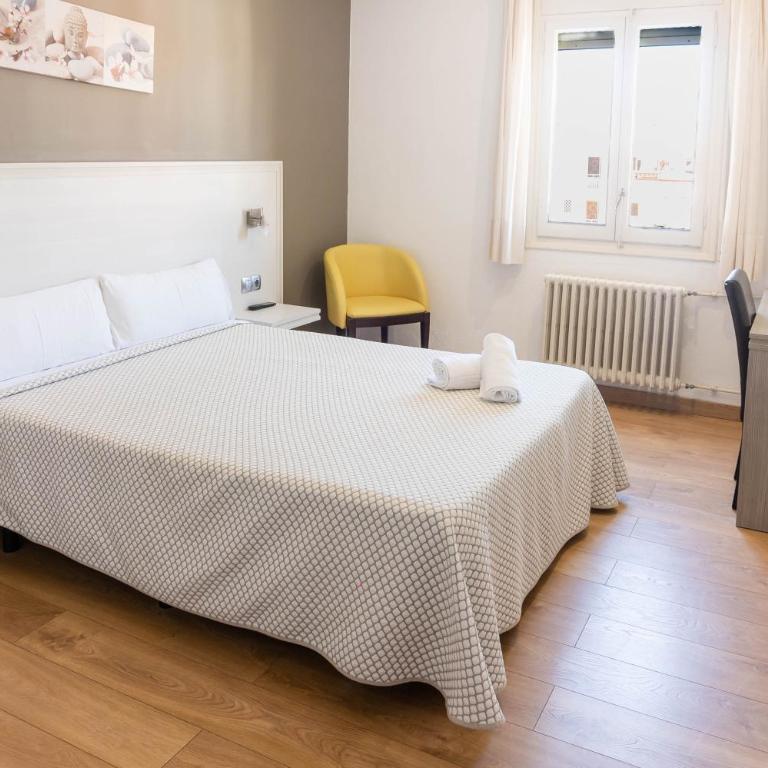 Hotel Planas - Habitación Doble Estándar - 3
