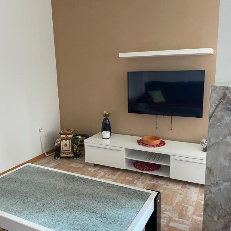 Apartman Fad - Two-Bedroom Apartment - 12