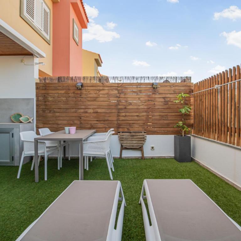 Sun & Comfort Maspalomas 2BR - Two-Bedroom Apartment - 1