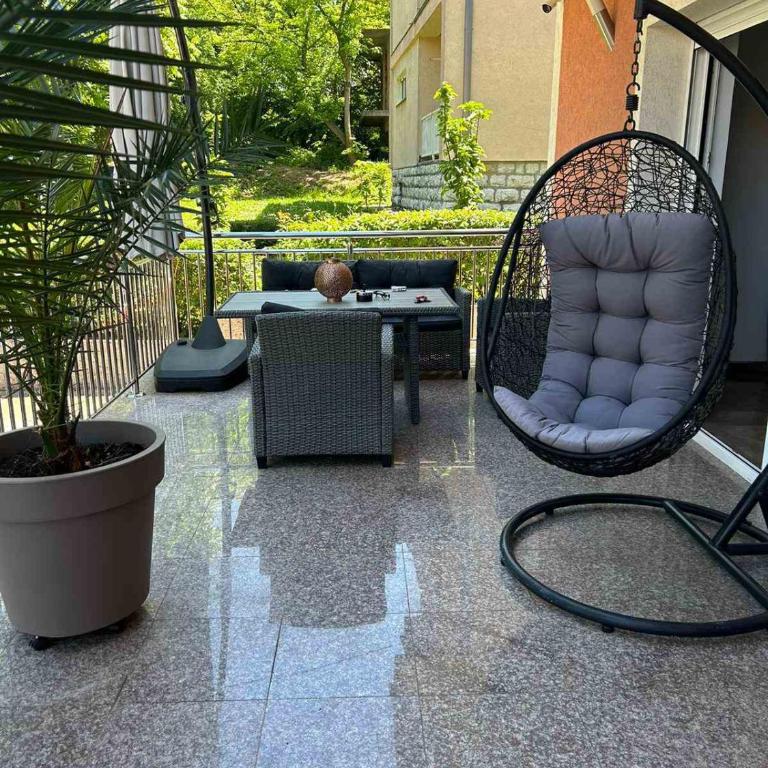 SAN apartmani -U centru - Two-Bedroom Apartment - 2