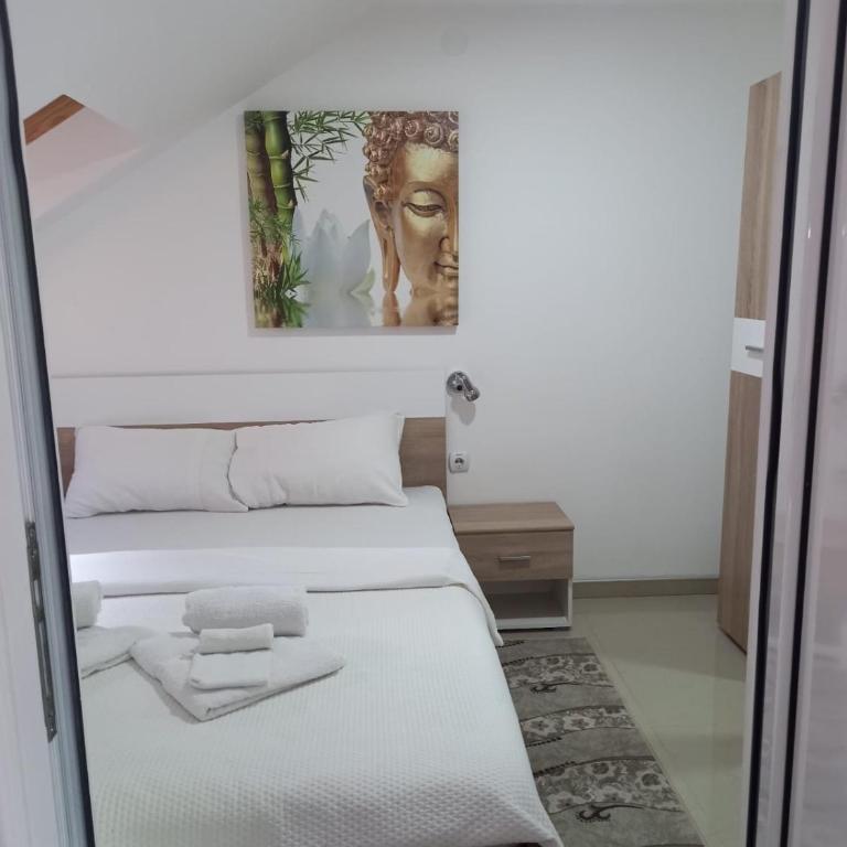 SAN apartmani -U centru - Two-Bedroom Apartment - 7