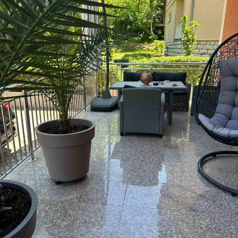 SAN apartmani -U centru - One-Bedroom Apartment - 13