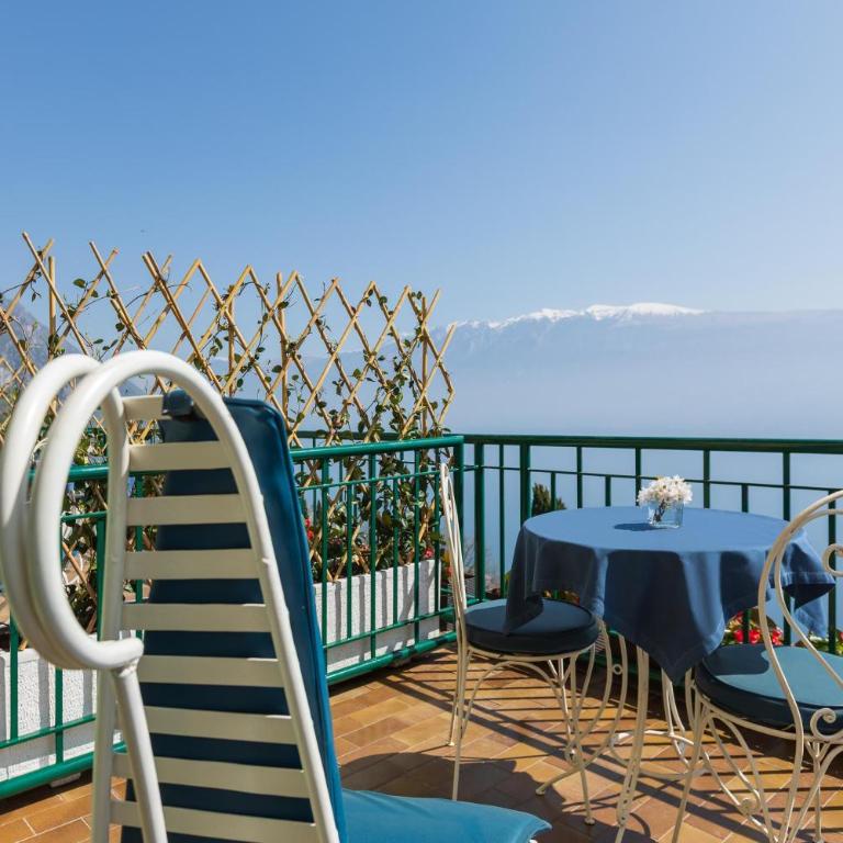 Boutique Hotel Villa Sostaga - Junior Suite con Terrazza e Vista Lago - Villa - 5