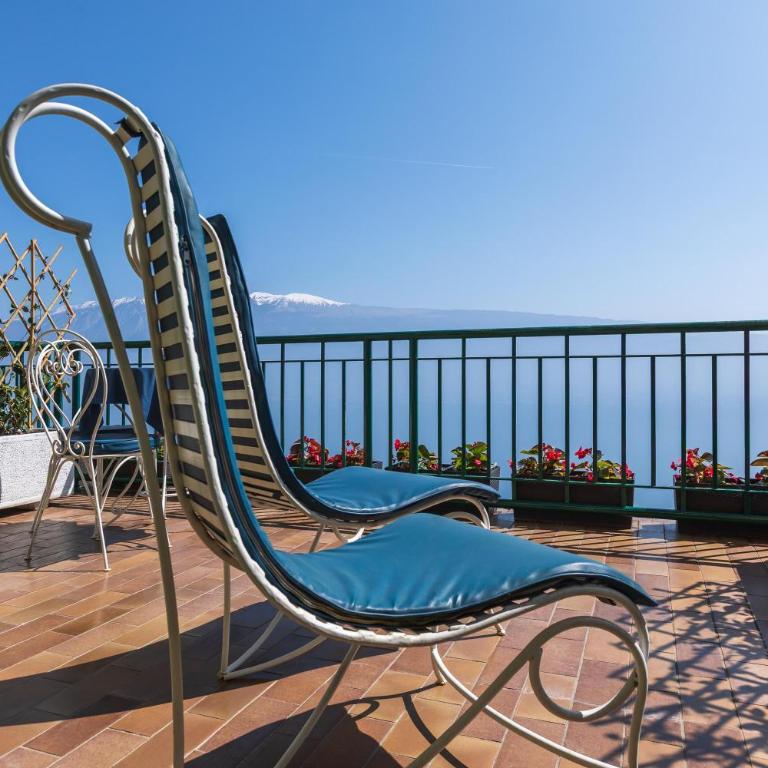 Boutique Hotel Villa Sostaga - Junior Suite con Terrazza e Vista Lago - Villa - 10