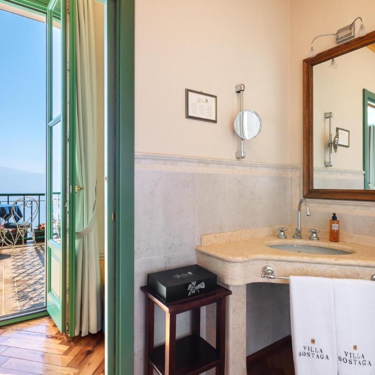 Boutique Hotel Villa Sostaga - Junior Suite con Terrazza e Vista Lago - Villa - 15