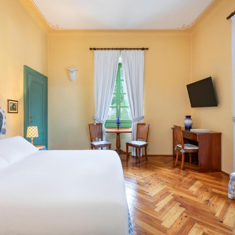 Boutique Hotel Villa Sostaga - Junior Suite con Vista Lago Parziale - Villa - 1