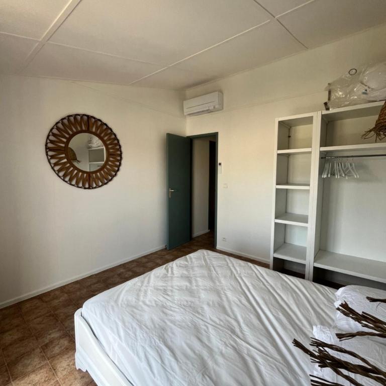 Domaine de vacances 600m de la plage villa climatisee 3 chambres 6 couchages terrasse WIFI animations et piscines en supplement LRPDSD7 - Maison 3 Chambres - 8