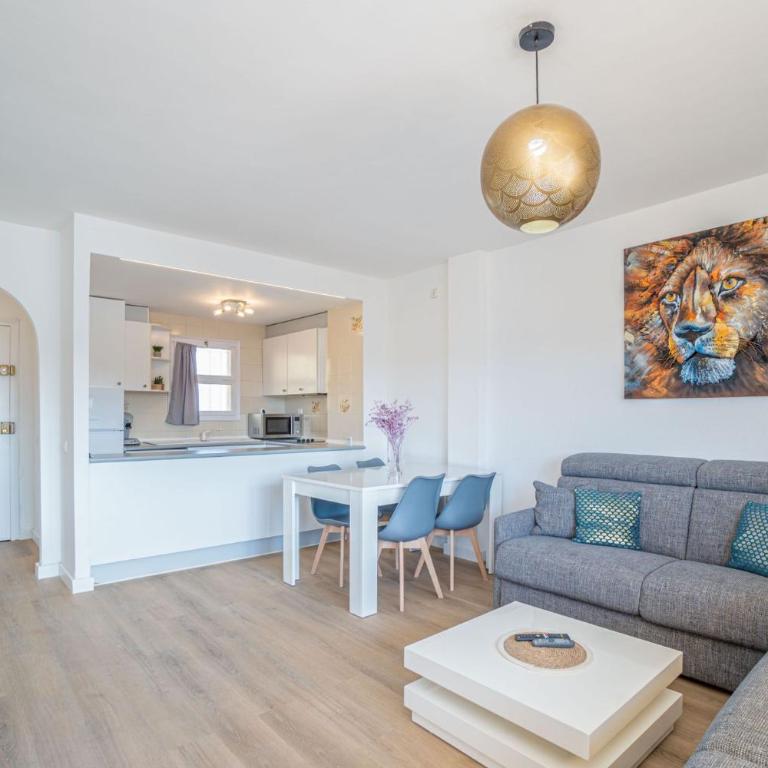 Milenial Immo Apartment with parking in Roses - Apartamento de 1 dormitorio con terraza - 2