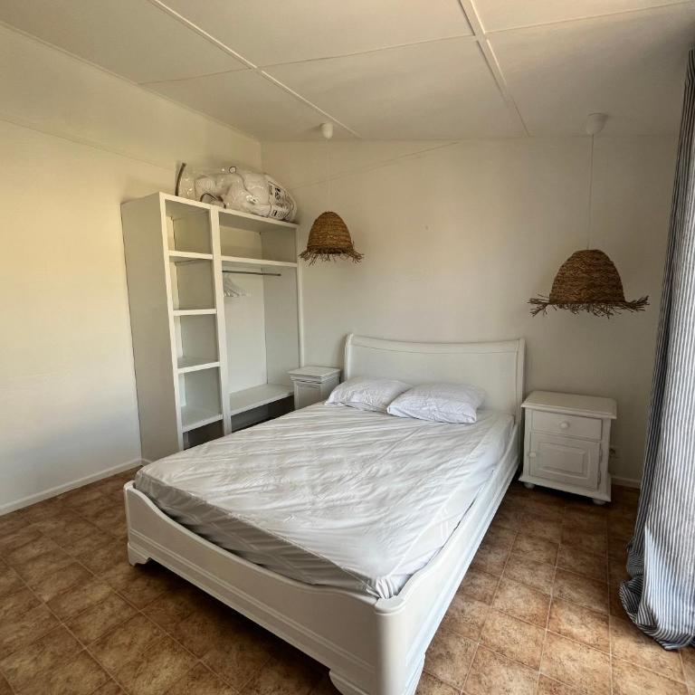 Domaine de vacances 600m de la plage villa climatisee 3 chambres 6 couchages terrasse WIFI animations et piscines en supplement LRPDSD7 - Maison 3 Chambres - 7