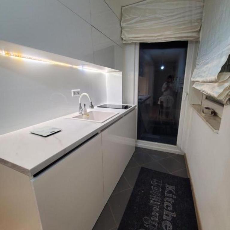 Sleep and drive loft - One-Bedroom Apartment - 7