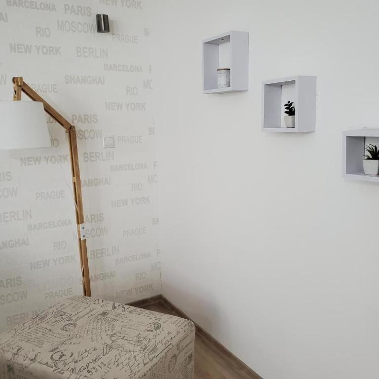 Sleep and drive loft - One-Bedroom Apartment - 8