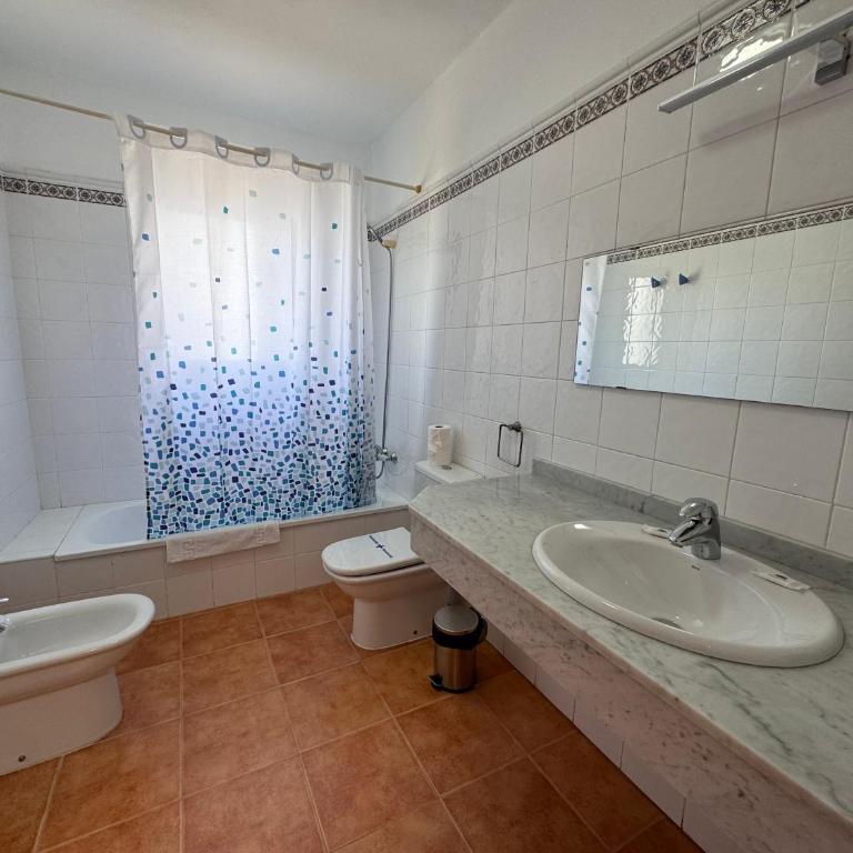 Papagayo House - Three-Bedroom Villa - 13