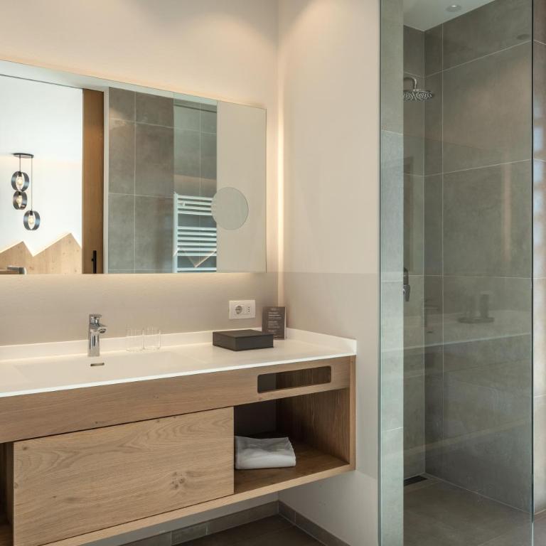 Hotel Hubertus - Suite Deluxe con Vasca Idromassaggio - 2